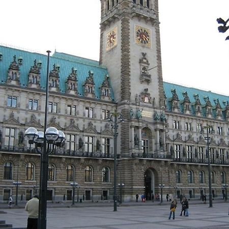 Pension Am Rathaus Hamburg Dış mekan fotoğraf